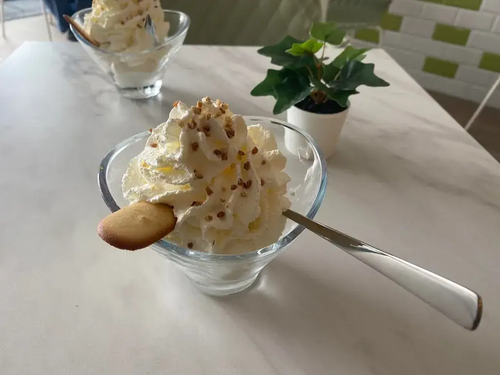 C&G Crêperie et Glacier_Brignoles_slider_image_2