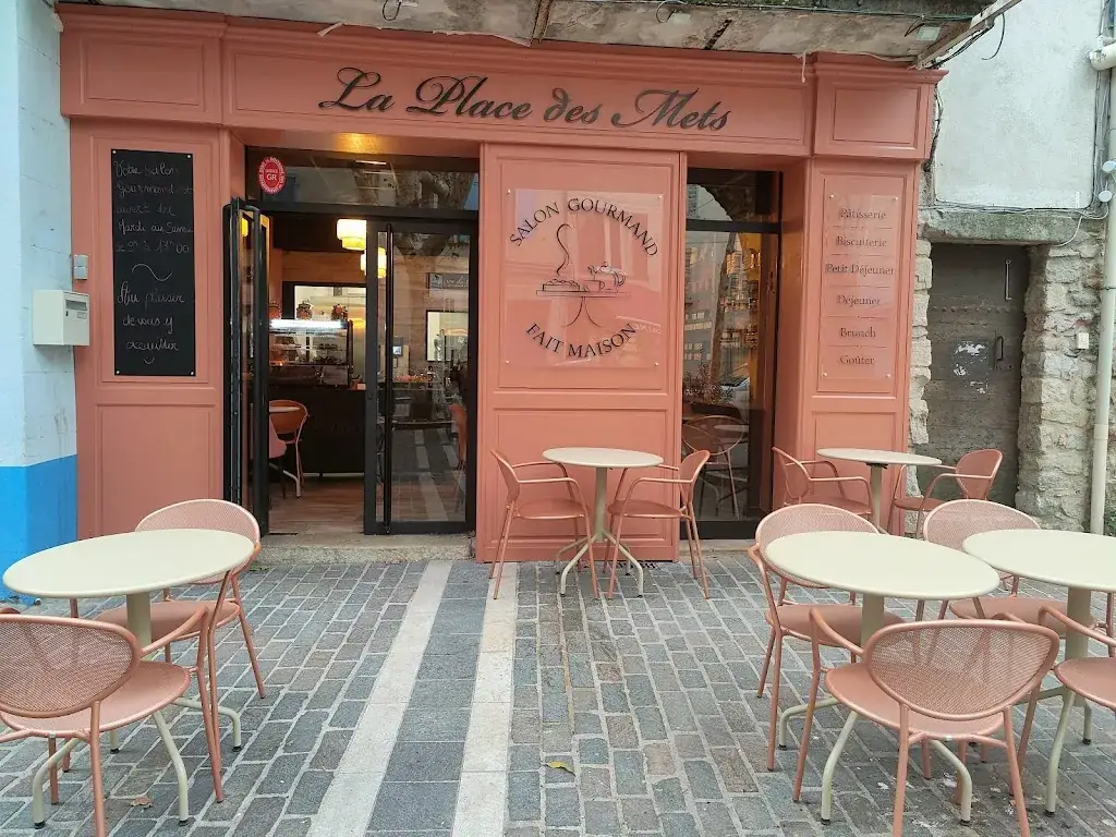 La Place des Mets restaurant in Val