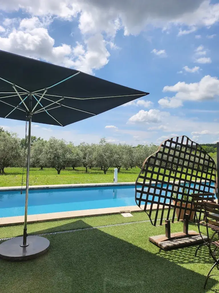 Dila K_Hôtel Auberge La Fenière_Cadenet_review