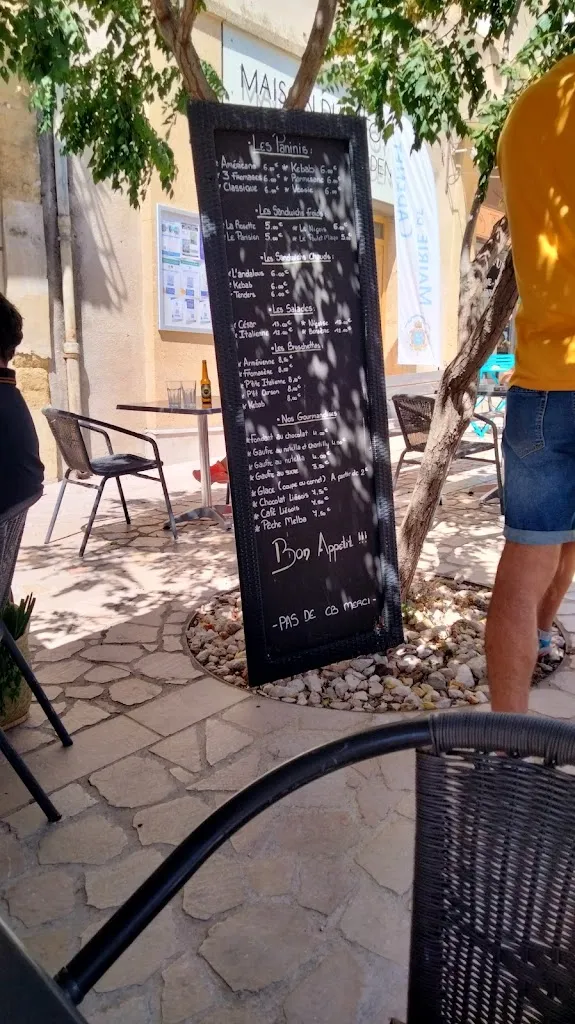 Magali_L'endroit_Cadenet_review