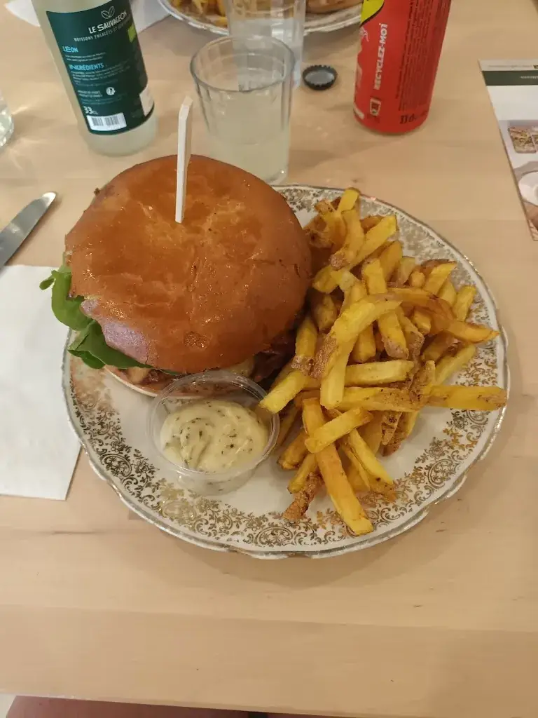 Marie-Christine Jaeck_L&B Café Comptoir_Cadenet_review