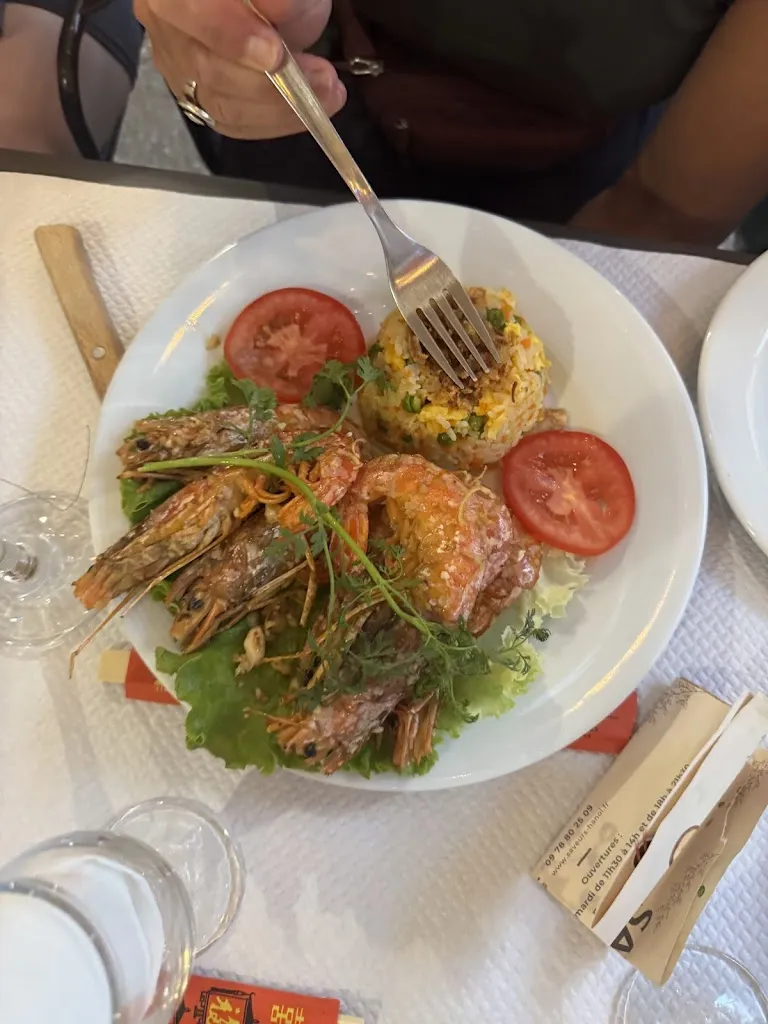 Yana Dekhtiar_Saveurs d'Hanoï_Cadenet_recensione