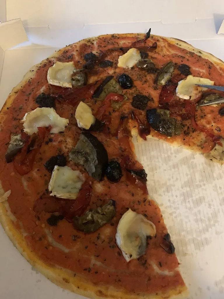Mélanie Justinesy_Docé Pizza_Camaret-sur-Aigues_review