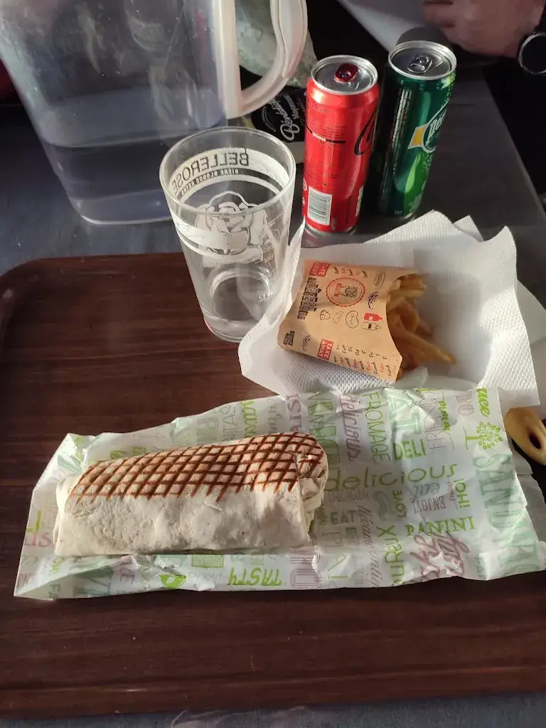 Natha Lys_Les Delices De Camaret_Camaret-sur-Aigues_review