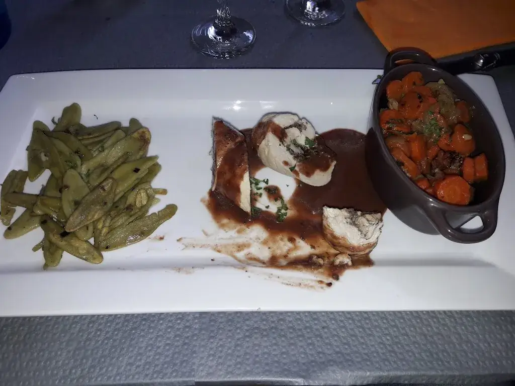 Laure Marmet_RESTAURANT La Tablée_Camaret-sur-Aigues_review