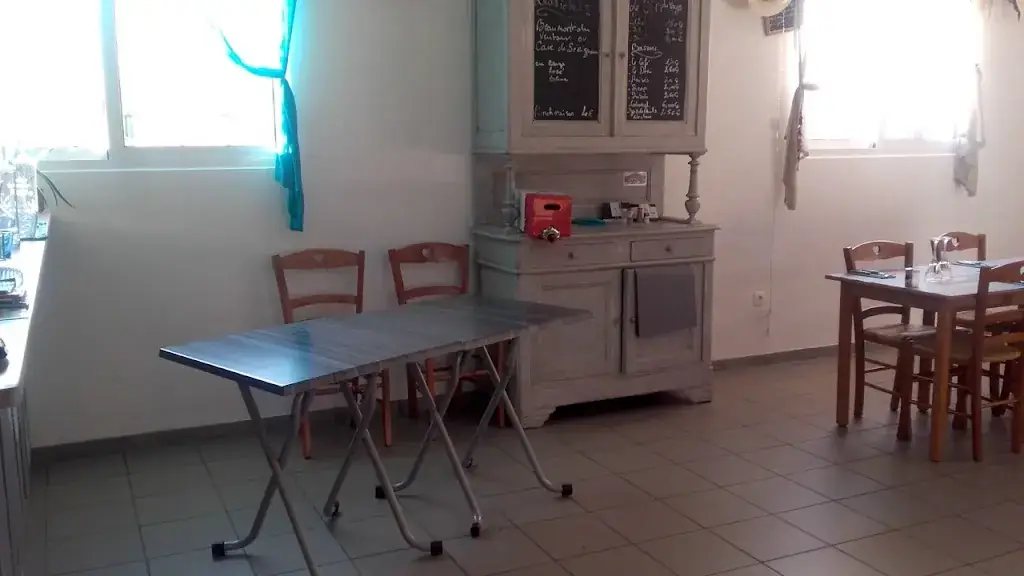 RESTAURANT La Tablée_Camaret-sur-Aigues_slider_image_2