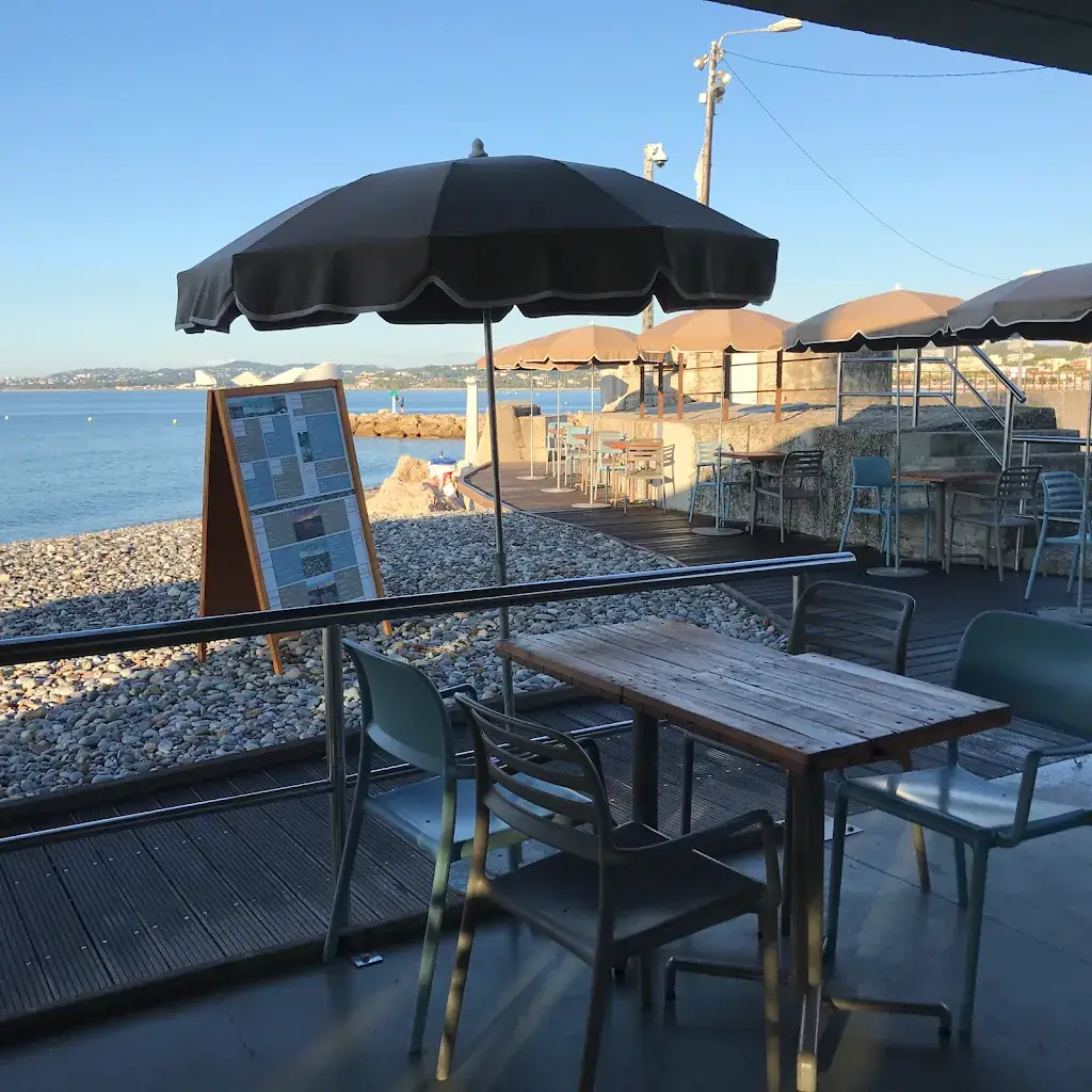 L'arrêt au Port_Cagnes-sur-Mer_slider_image_1