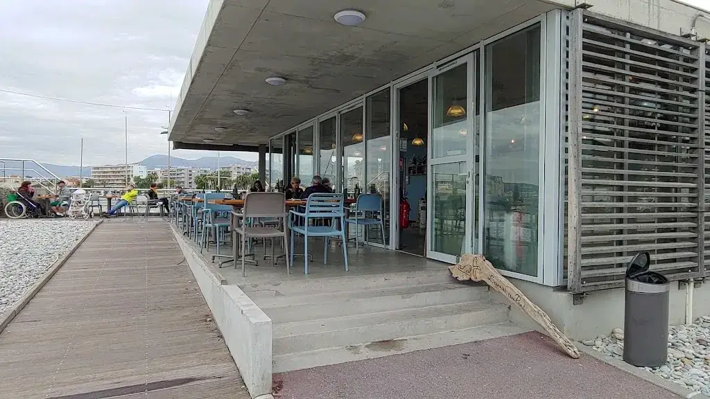 L'arrêt au Port_Cagnes-sur-Mer_slider_image_2