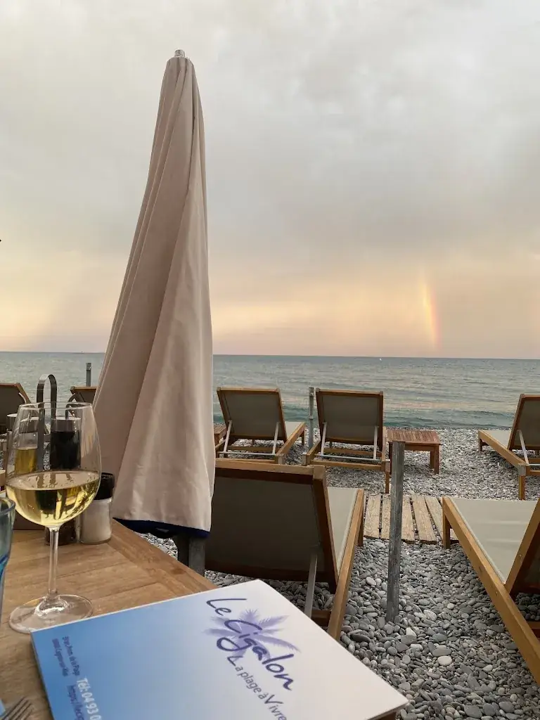 Marina Dobrynina_Cigalon Plage_Cagnes-sur-Mer_review