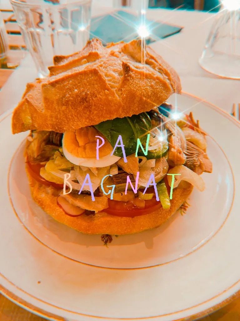 Holypaulette_Cagnes-sur-Mer_slider_image_3