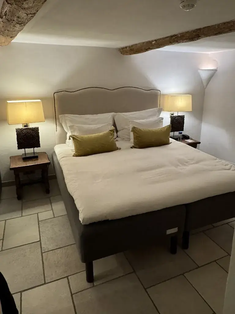 Richard Palmer_Chateau Le Cagnard_Cagnes-sur-Mer_review