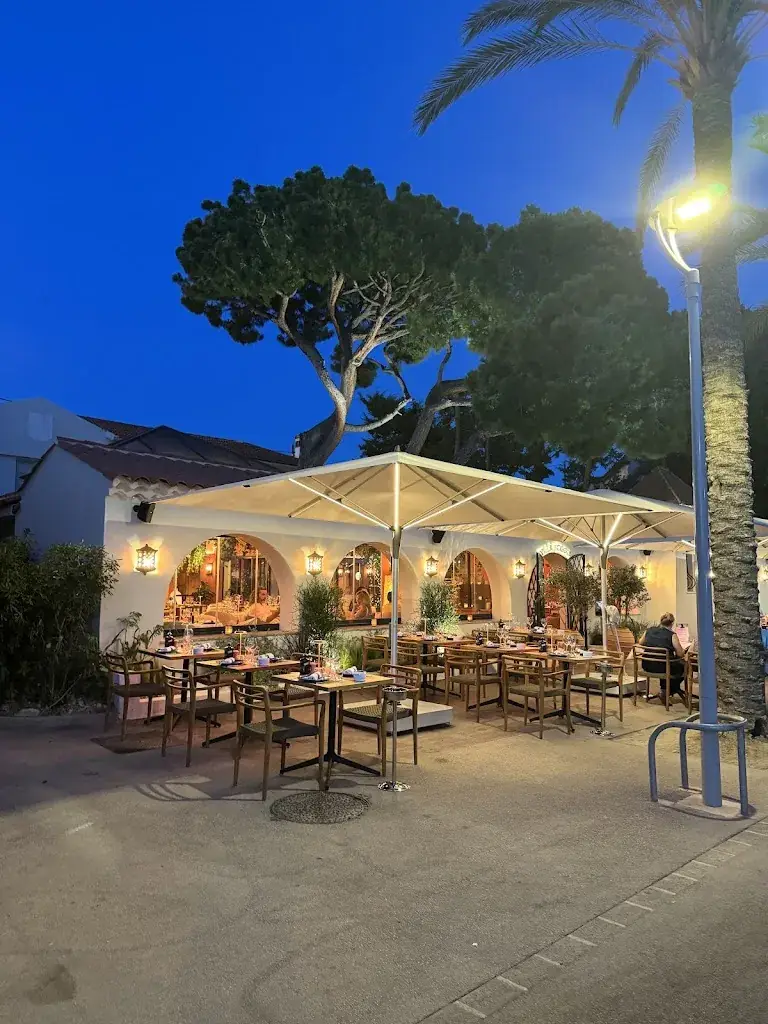 Samar Sakr_Villa Foggia_Cagnes-sur-Mer_review