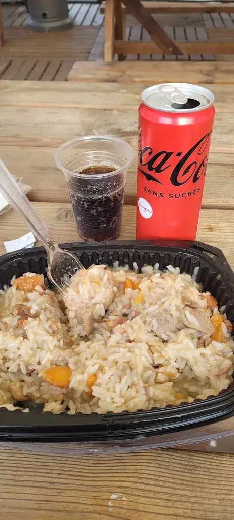 CHEZ DAPHNE_Cantaron_slider_image_1