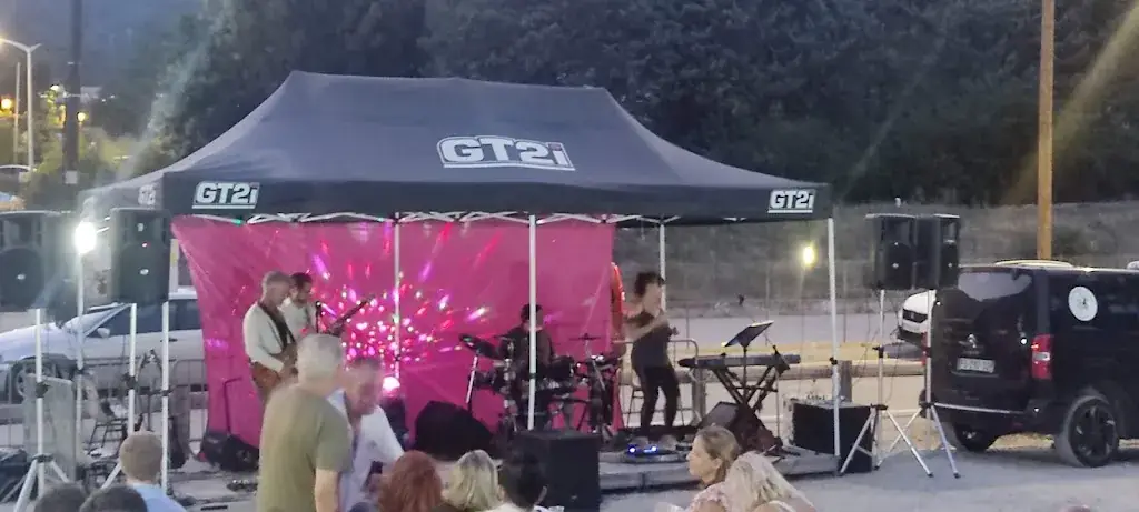 CHEZ DAPHNE_Cantaron_slider_image_3