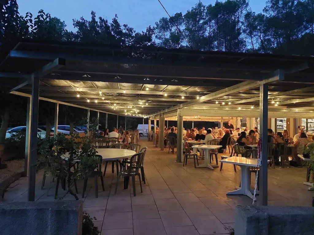 La Guinguette du Lac CARCES Restaurant in Carcès