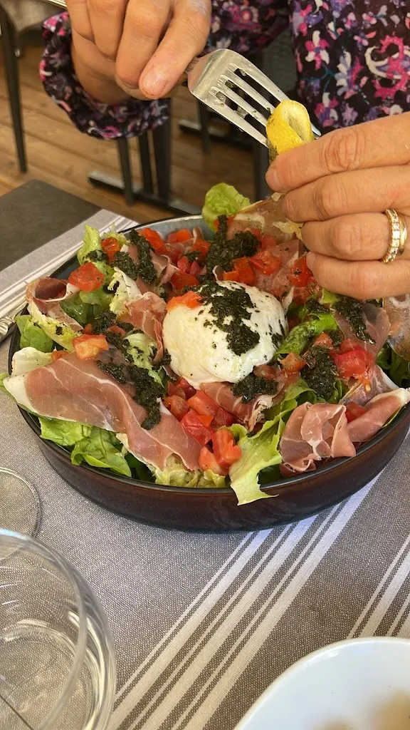 PHILIPPE DUFRAISSE_Restaurant pizzeria La Petite Fontaine_Carcès_review