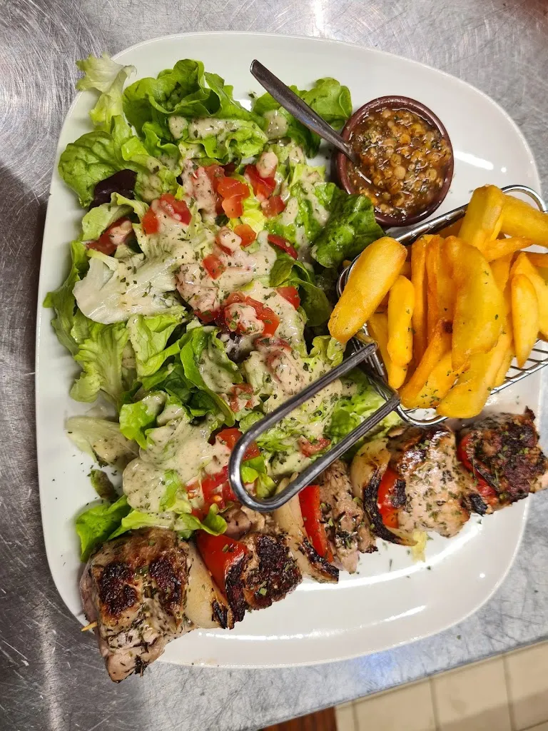 Restaurant pizzeria La Petite Fontaine_Carcès_slider_image_2