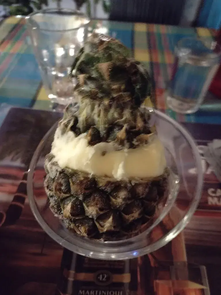 Derek J Lang_Le Saint James_Carcès_review