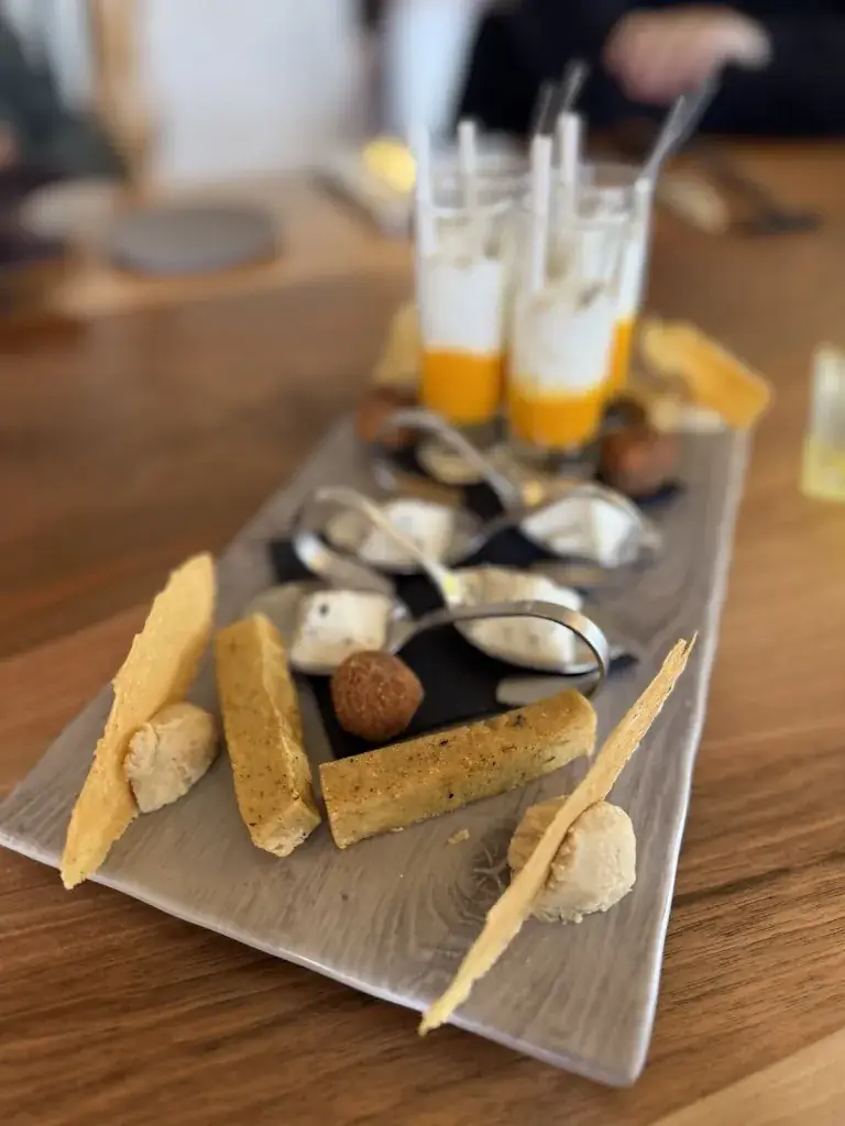 Eveline Rossi-Jackson_Le Carré d'Ange_Montauroux_review