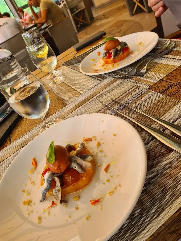 Stephanie Signol_Restaurant le FAVENTIA_Tourrettes_review