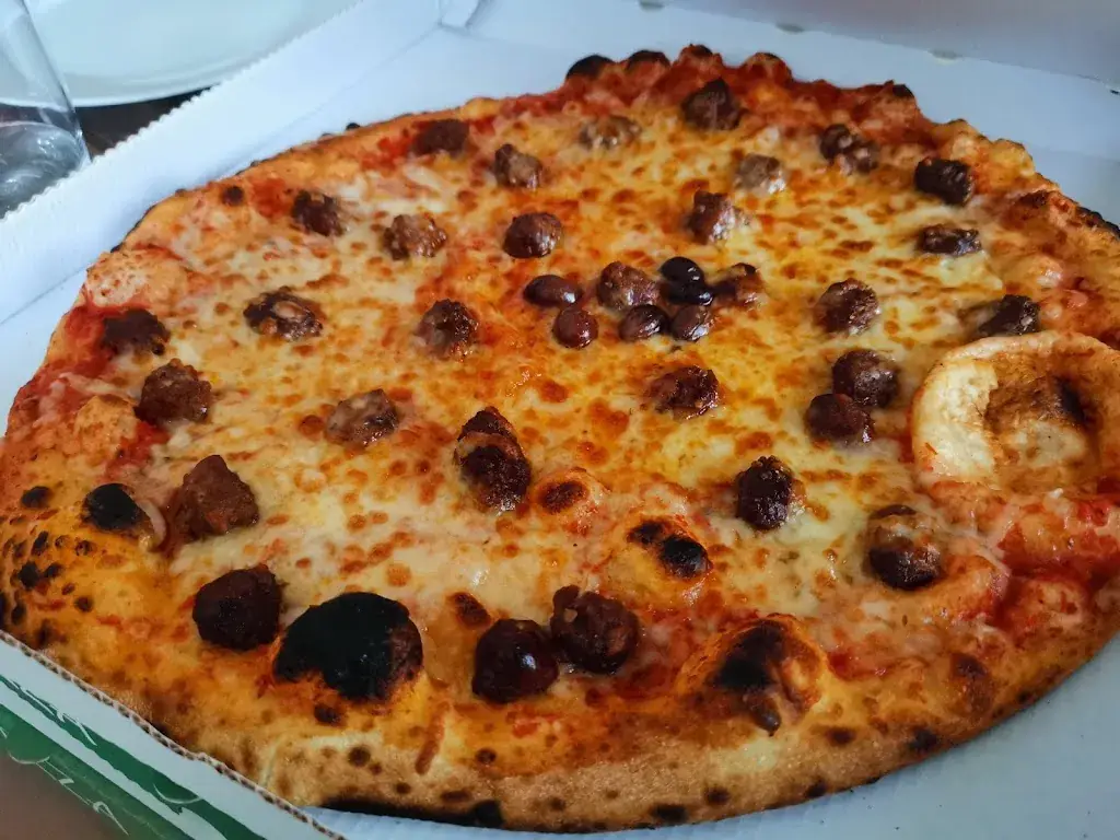 Zigh et Puce_Callian_slider_image_2