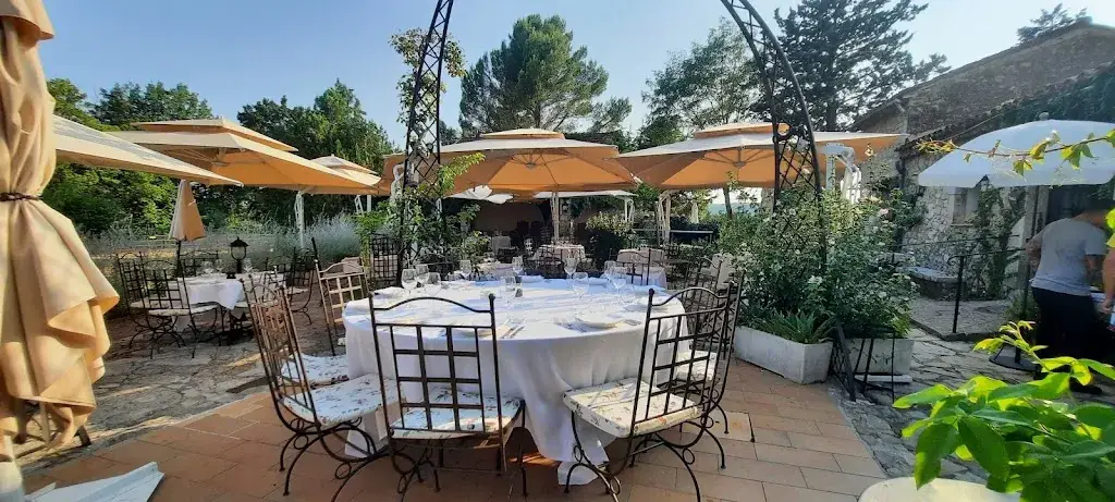 Hôtel Restaurant Le Moulin de la Camandoule Escourtin_Fayence_slider_image_3