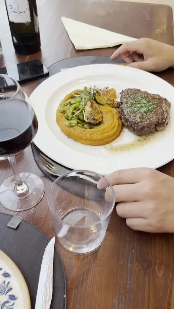 Charlotte Rutten_La Farigoulette_Fayence_review