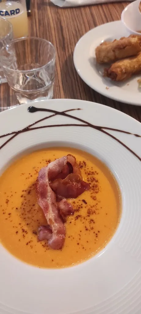 Sylvie Gomez_Bistrot de la lise_Septème_review