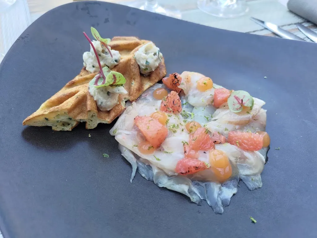 Bermond Fanny_Les Caroubiers_Tourrettes_review