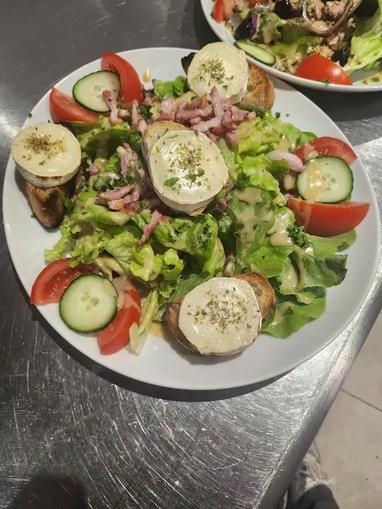 L'Entracte_Fayence_slider_image_2