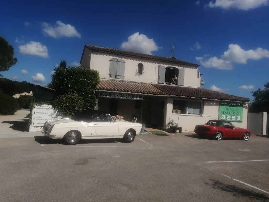 justin gage_Auberge Des Pins_Tourrettes_recensione