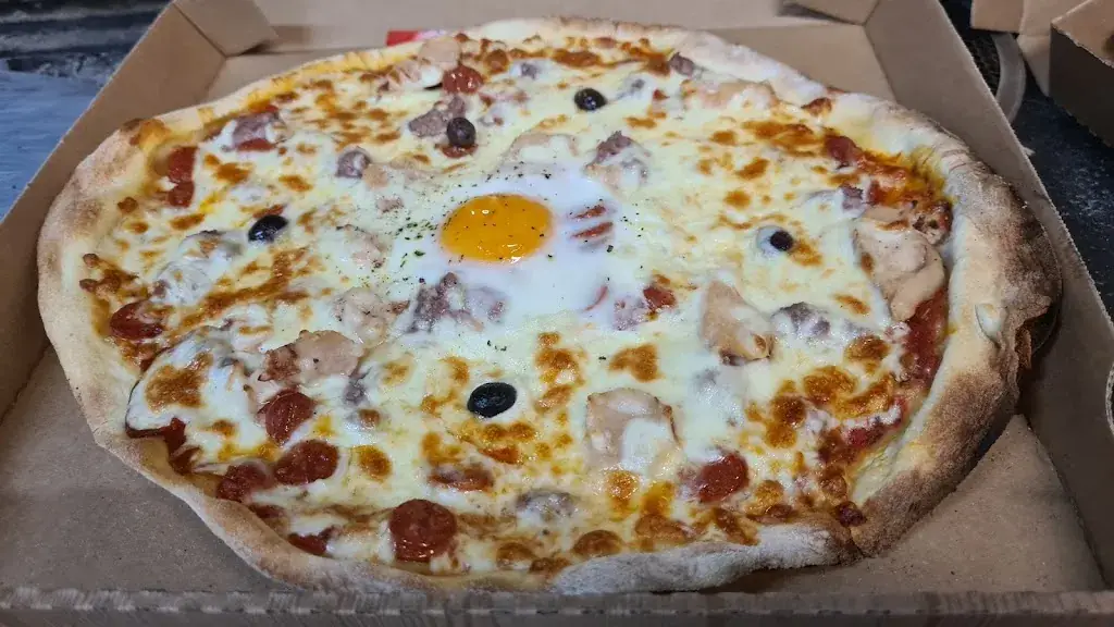 Chez Pizza Nino restaurant in Saint-Cézaire-sur-Siagne