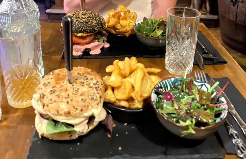 Olivia Arroyo_Black Sails - A Pirate Tavern By Chef LeChat_Cannes_review