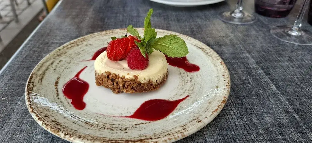 L'Assiette Provençale_Cannes_slider_image_3