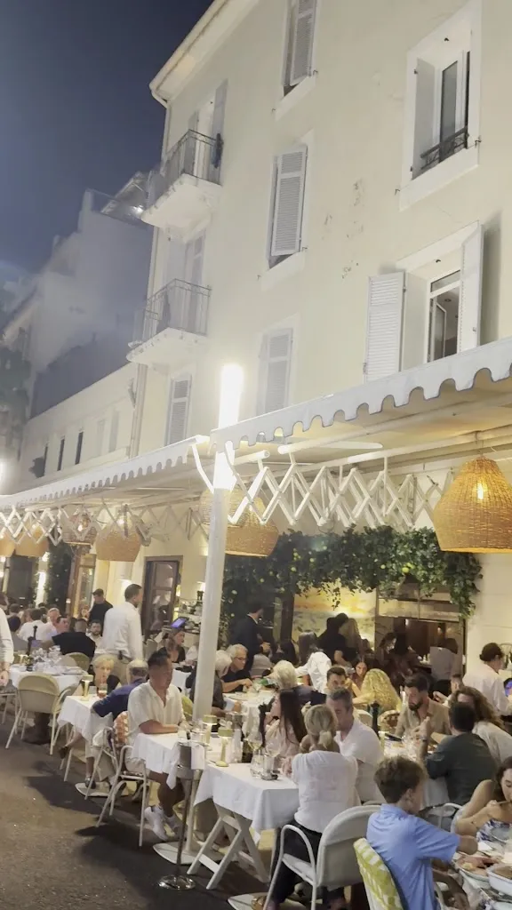 Eng. Abdullah Alshmassi_La Môme_Cannes_recensione