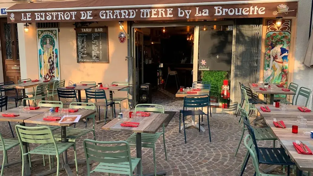 La Brouette de Grand Mère restaurant in Cannes
