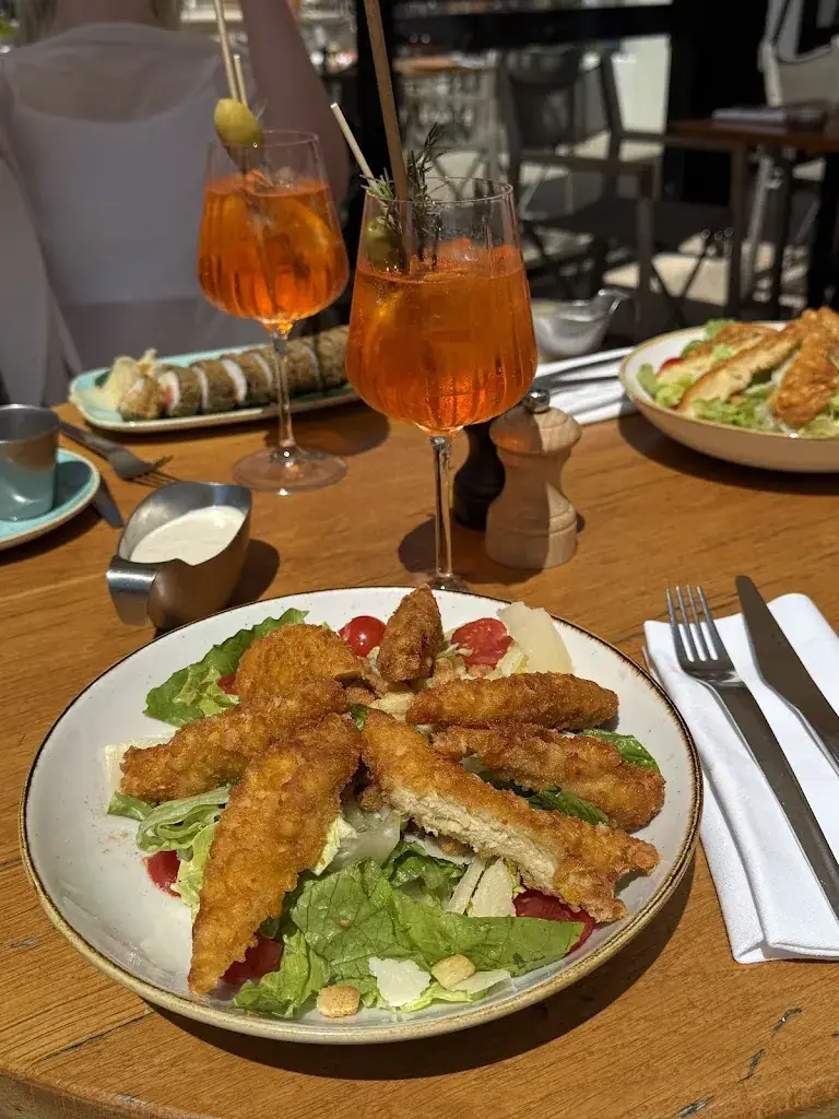 Emma_New-York New-York_Cannes_review