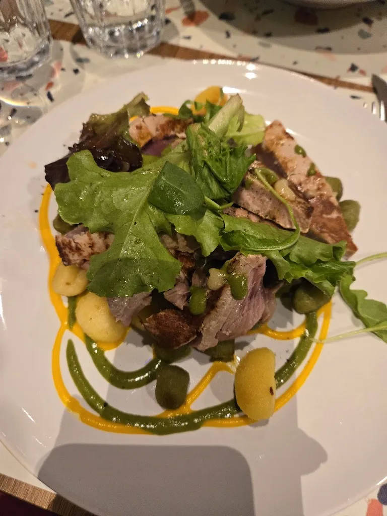 Amy Fox_L'épicurieux_Cannes_review