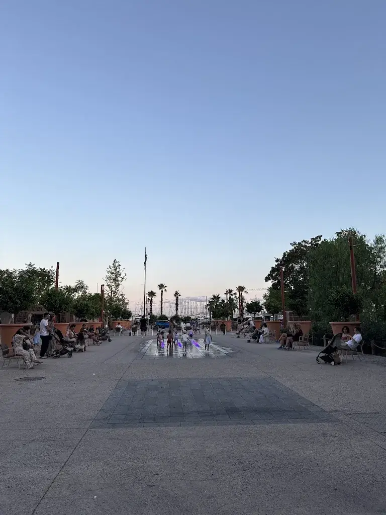 Kevin Hill_Astoux et Brun_Cannes_review