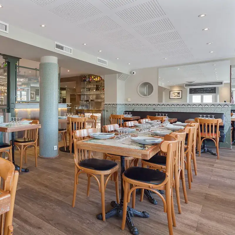 Astoux et Brun restaurant in Cannes