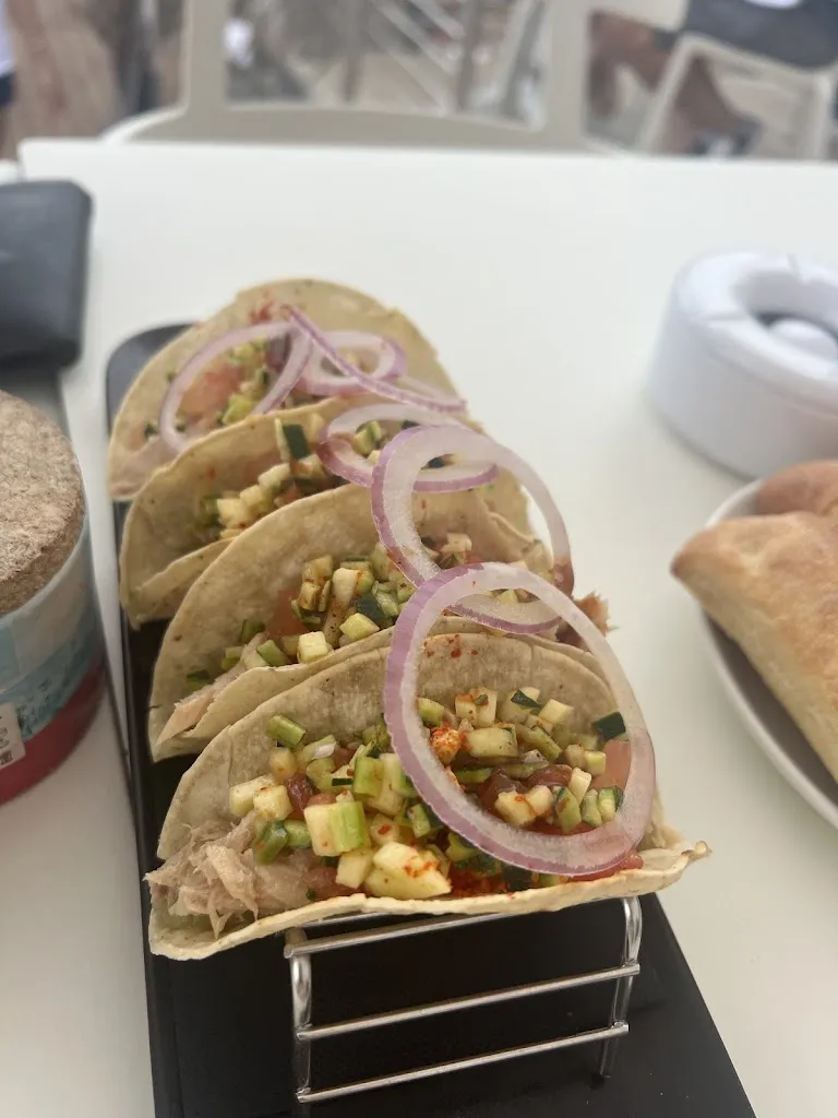 C L_Le Cabanon - Restaurant - Plage_Cannes_review