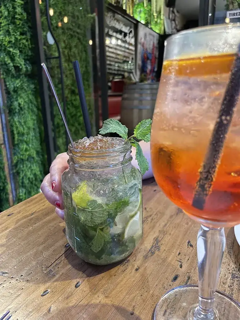 Nathan Sneddon_Le BAO _Cannes_review