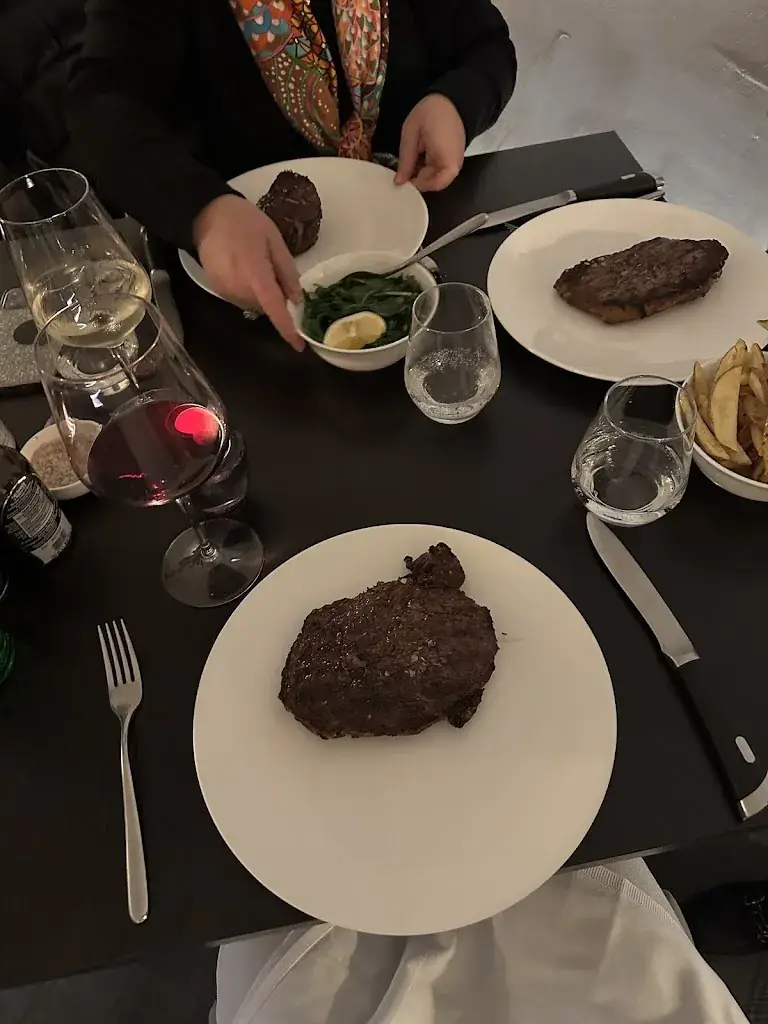 Menu_Lucky You Beef & Seafood_Cannes_image_8