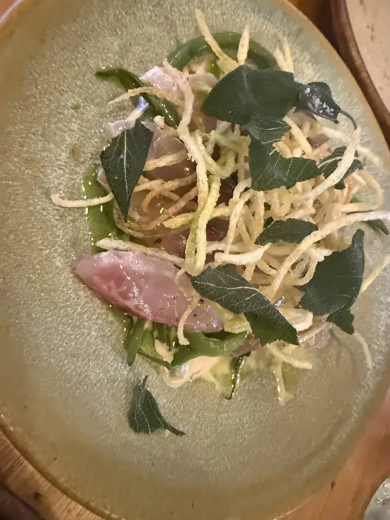 Thi Nguyen_Le Pompon_Cannes_review