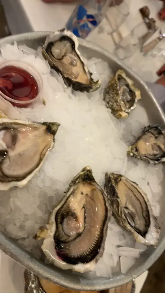 Omar Sal_Le Caveau 30_Cannes_review