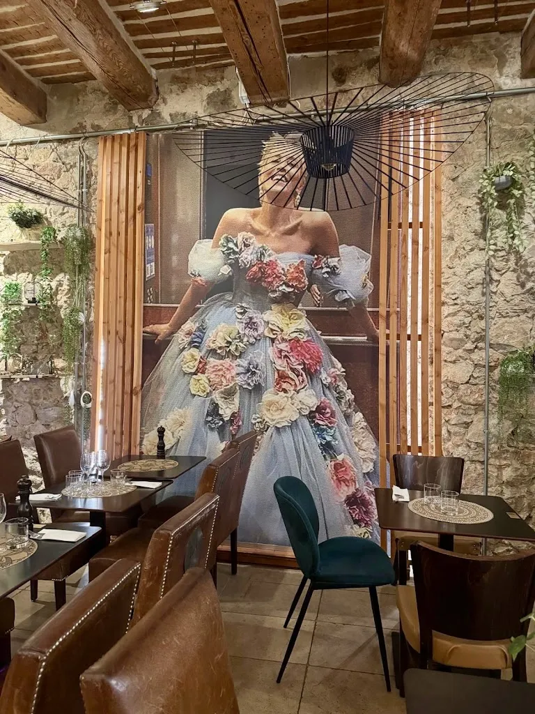 Elissa van Bodegraven_Vita Cannes_Cannes_review