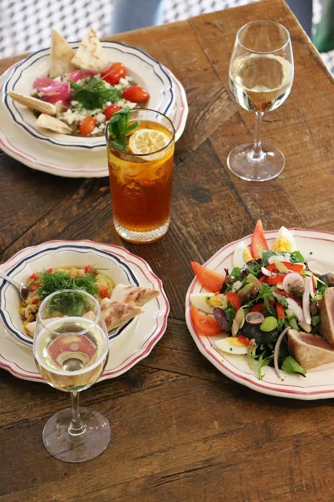 Le Cirque_Cannes_slider_image_3