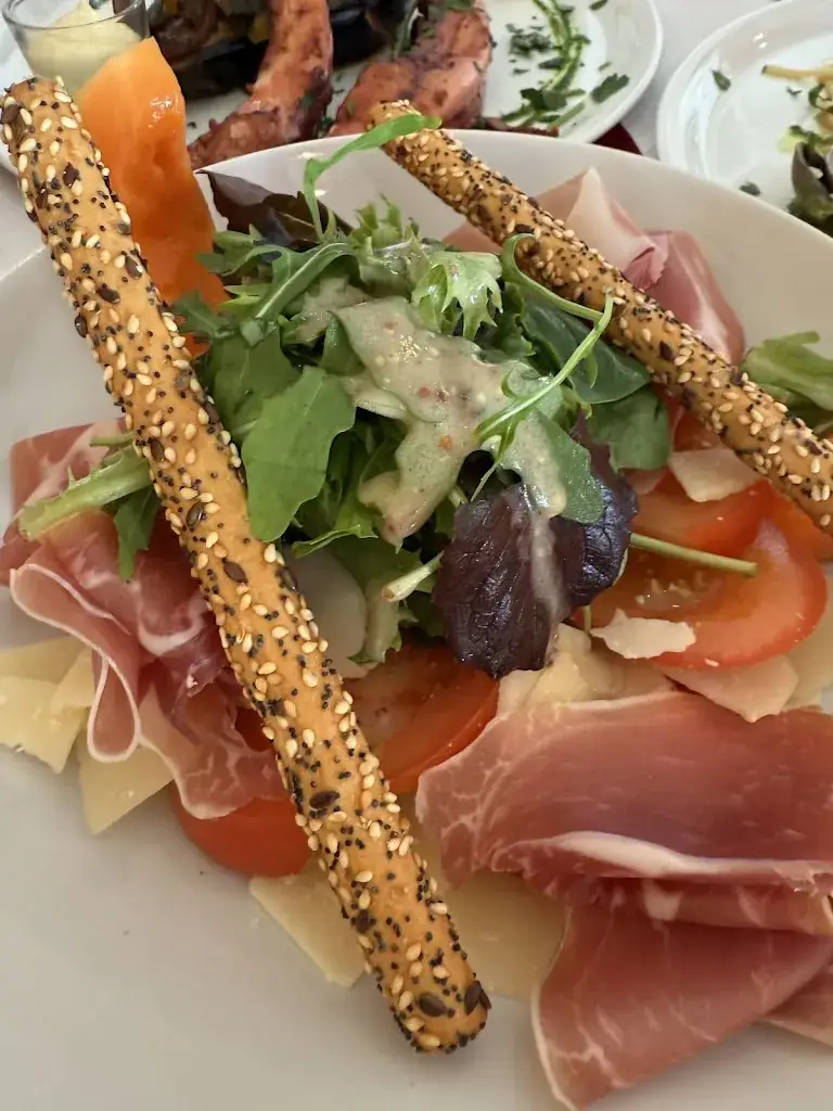 Ha Le_Côté Marché bistrot Cannes_Cannes_review