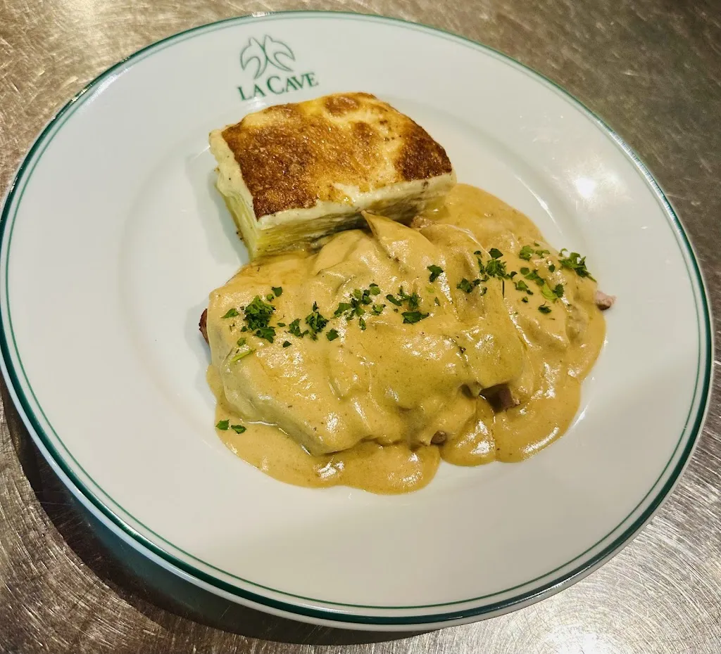 La Cave_Cannes_slider_image_3