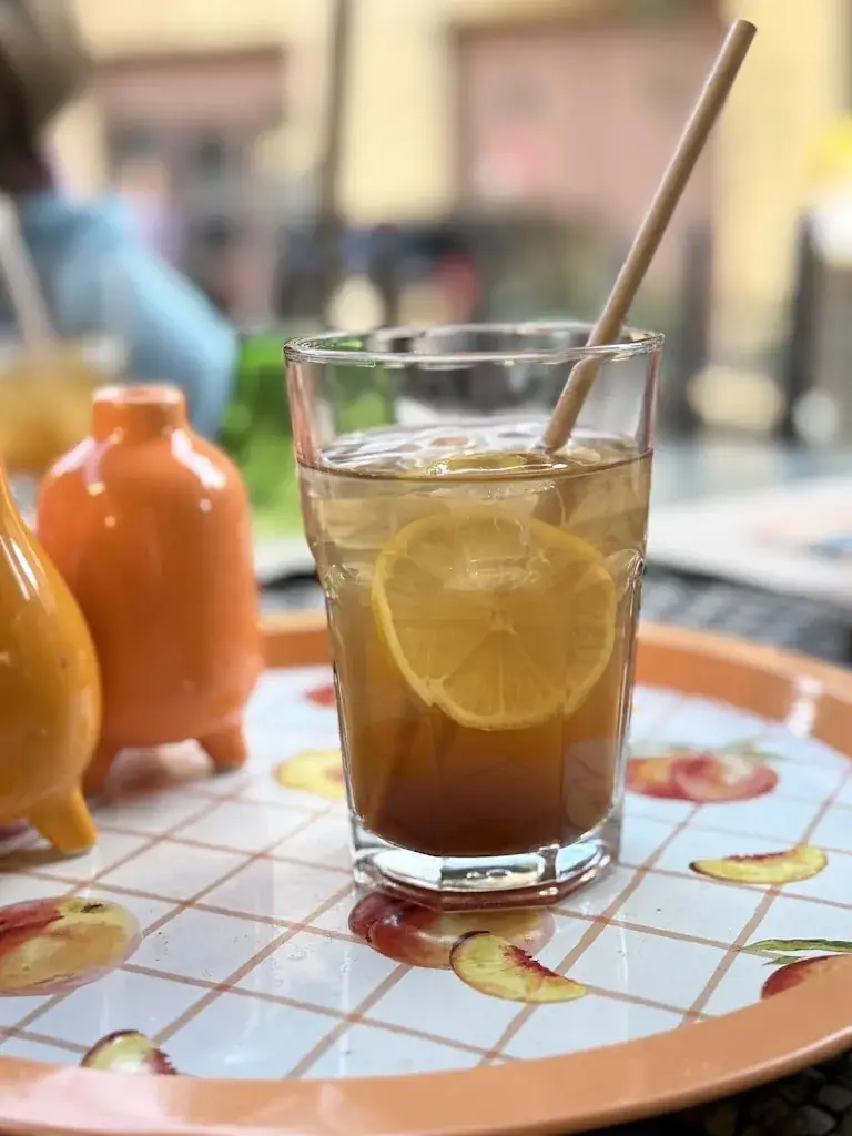 Brooke Mead_le 156_Caromb_review